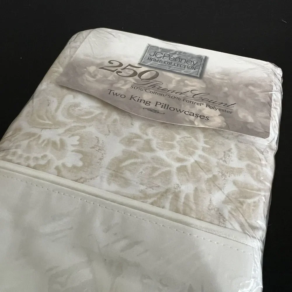 (2) Vtg JC Penney‎ King Size Pillowcases Floral Design Cream NEW 250 Thread USA